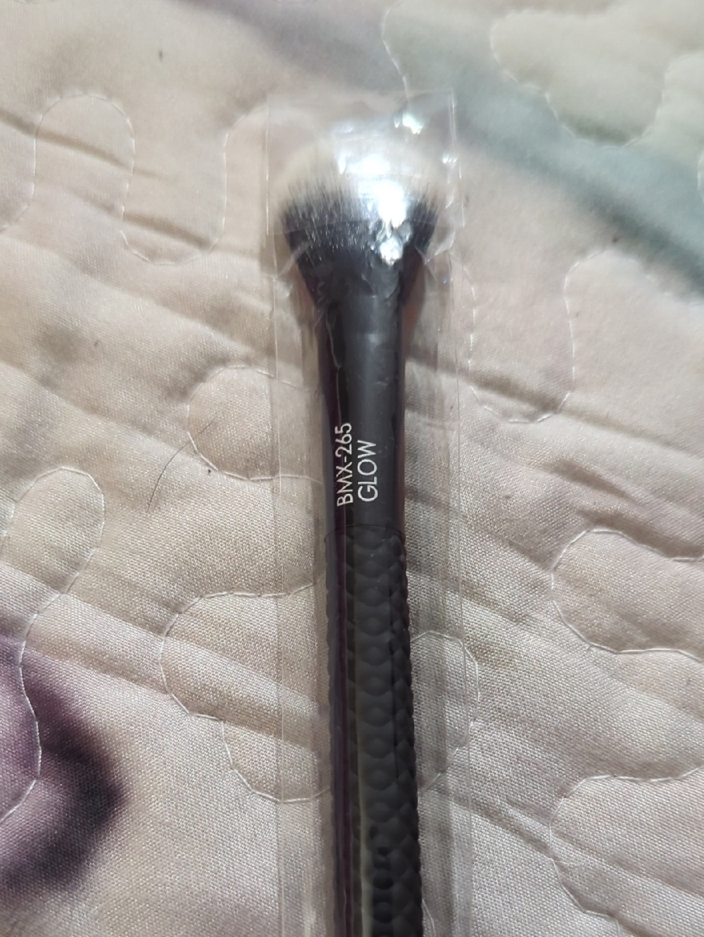Royal & Langnickel MŌDA Pro BMX-265 Glow Brush – New in Package ✨ - Picture 6 of 7